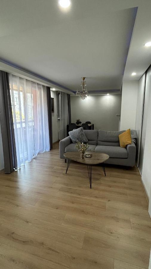 Apartamento Jolie T3 Avec Parking Toulouse Exterior foto
